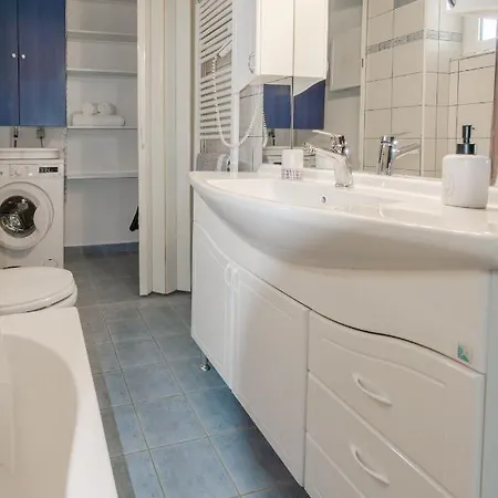 νμβ Anissaras Coastal Getaway