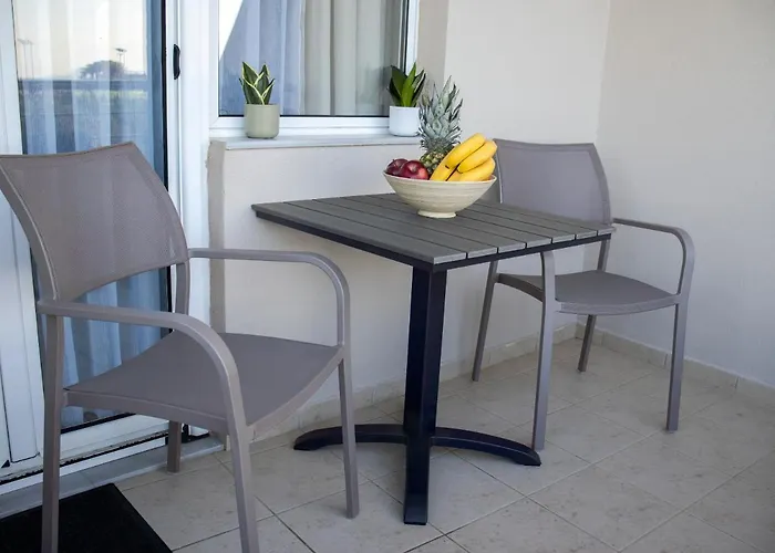 νμβ Anissaras Coastal Getaway